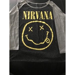 XL medium sleeve nirvana T- Shirt